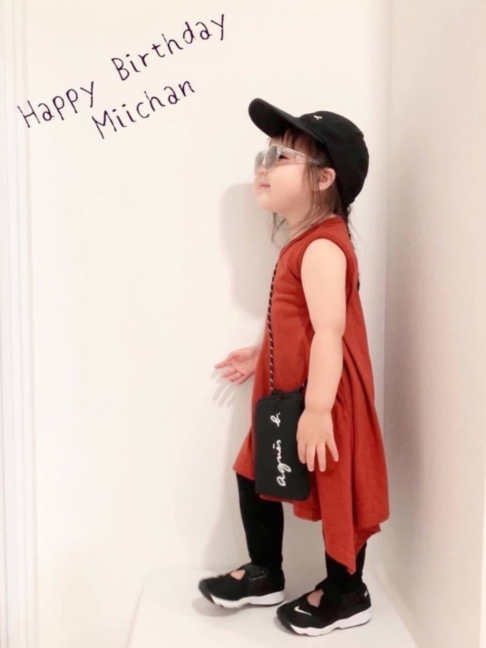 「お誕生日おめでとう！、みーちゃん3歳おめでとう❤️、ワンピース、ノースリーブワンピース、ノースリーブ、レギンス、デビロック、キャップ、ストリート、エアリフト」｜「minminちゃん❤️のアイテム（ラッピングキット、その他）」を使った、♡MiKo♡さん（キッズ・90cm）の夏コーディネートの1枚目の写真