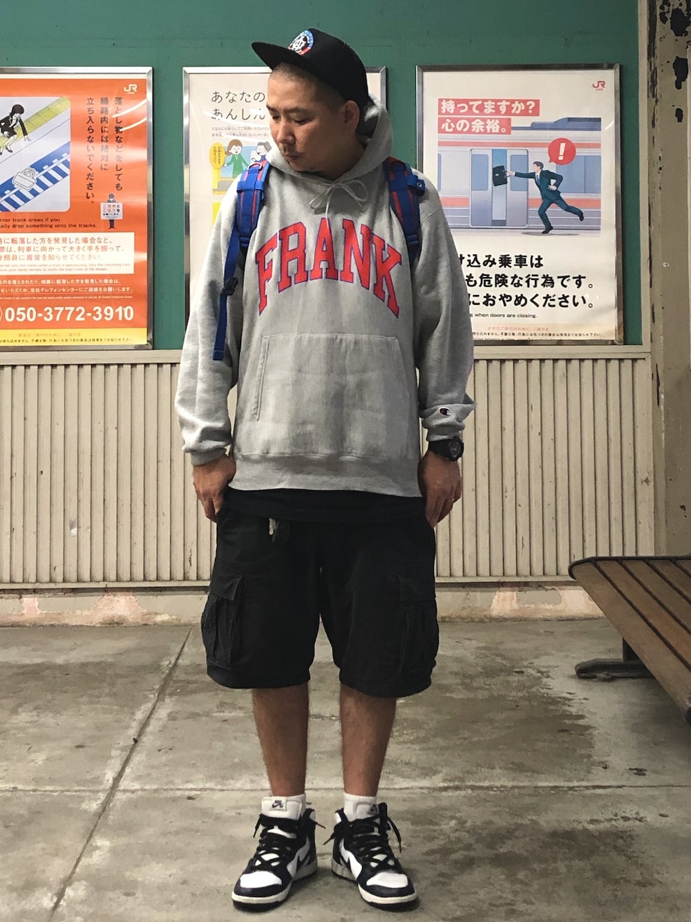 「秋コーデ、おしゃれさんと繋がりたい、フォローミー、streetstyle、Acapulcogold、FRANK151、NIKE、gshock、FTC」｜「Frank151のアイテム（パーカー、グレー系）」を使った、ushikyoさん（メンズ・176cm）の秋コーディネートの1枚目の写真