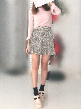 「アイテム（レインシューズ、ベージュ系）」を使った、Kawai Ngさん（レディース・155cm）の夏コーディネート