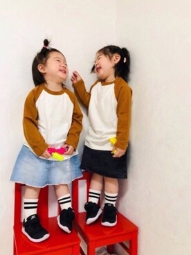 「アイテム（デニムスカート、ブラック系）」を使った、さかな★さん（キッズ・90cm）の春コーディネート