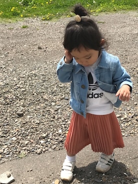 「プリーツ」｜「アイテム（デニムジャケット）」を使った、saku_chanさん（キッズ・80cm）の夏コーディネート