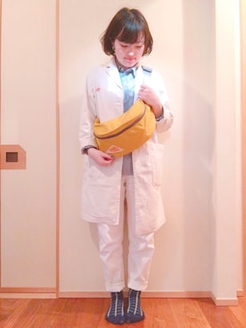 「アイテム（ボディバッグ/ウエストポーチ、イエロー系）」を使った、nokkaさん（レディース・152cm）の春コーディネート