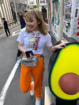 「アイテム（ボディバッグ/ウエストポーチ、シルバー系）」を使った、はちさん（レディース・154cm）の秋コーディネート