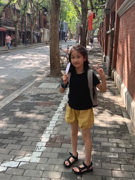 「アイテム（カーゴパンツ、イエロー系）」を使った、wwwenwenさん（キッズ・125cm）の秋コーディネート