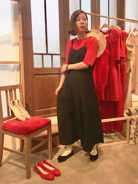 「Dot＆Stripes CHILD WOMAN（ドットアンドストライプス　チャイルドウーマン）のシャーリングフラワー メロー5分袖プルオーバー（Tシャツ/カットソー、レッド系）」を使った、yumaさん（レディース・161cm）の春コーディネート