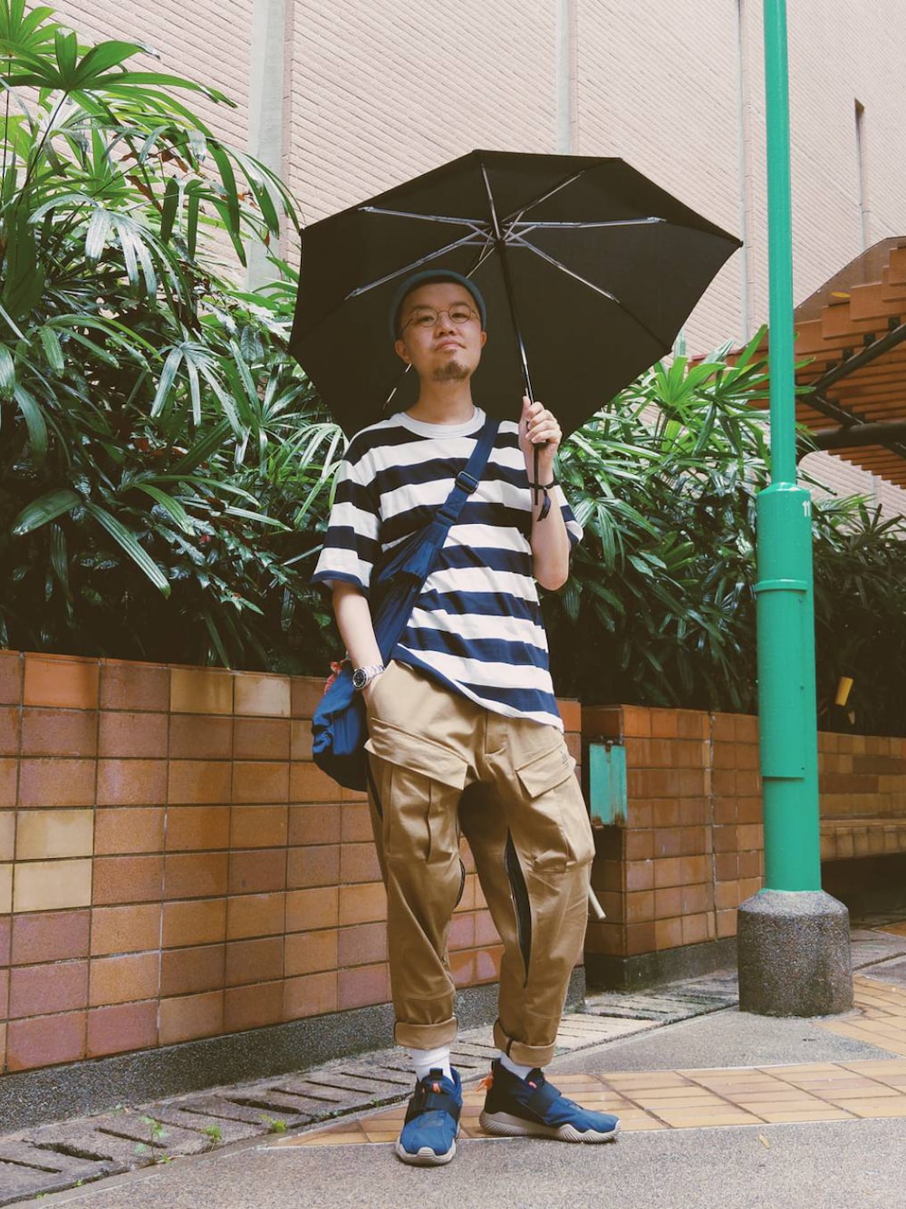 「hkboy、ootd、coordinate、summer、BETON CIRE、mykita、NIKE、ACG、THE NORTH FACE、SENZ umbrellas」｜「BETON CIREのアイテム（ハット、ブルー系）」を使った、Paak Chanさん（メンズ・172cm）の夏コーディネートの1枚目の写真