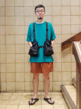 「MIS（エムアイエス）のアイテム（トップス）」を使った、Paak Chanさん（メンズ・172cm）の夏コーディネート