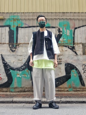 「LEH（レー）のアイテム（バッグ）」を使った、Paak Chanさん（メンズ・172cm）の春コーディネート