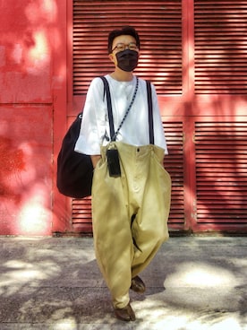 「my beautiful landlet（マイビューティフルランドレット）のアイテム（チノパンツ）」を使った、Paak Chanさん（メンズ・172cm）の秋コーディネート