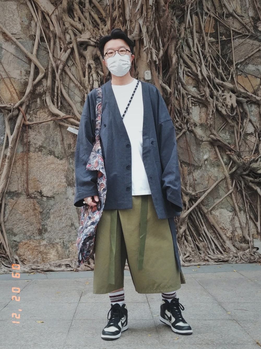 ヨウジヤマモトプールオム 12ss ノーカラーミリタリージャケット 1704026046_1000.jpg