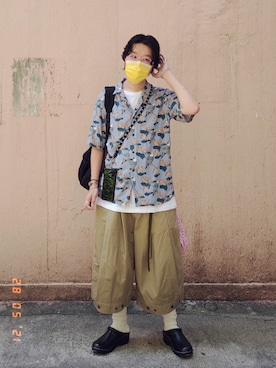 「アイテム（カーゴパンツ、ブラウン系）」を使った、Paak Chanさん（メンズ・172cm）の春コーディネート