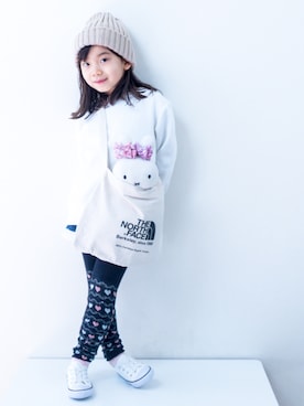 「THE NORTH FACE（ザノースフェイス）のTHE NORTH FACE MUSETTE BAG (ﾅﾁｭﾗﾙ/ﾌﾞﾗｯｸ)（ショルダーバッグ）」を使った、misaki_1502さん（キッズ・100cm）の冬コーディネート