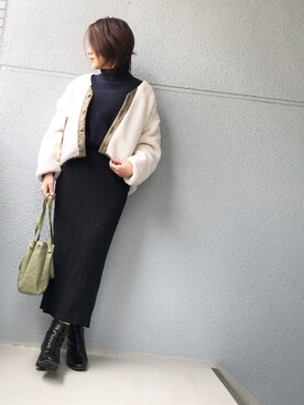 「earth music&ecology（アースミュージックアンドエコロジー）の・ノーカラーショートボアブルゾン 〇（ブルゾン、ホワイト系）」を使った、chocoさん（レディース・163cm）の秋コーディネート