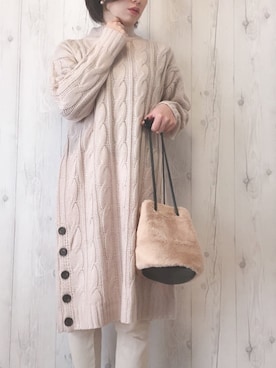 「clear（クリア）の≪2019AW新作≫ボタンスリットケーブルニットワンピース（ワンピース、ベージュ系）」を使った、chocoさん（レディース・163cm）の冬コーディネート