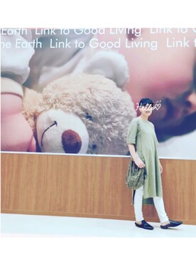 「Re:make（リメイク）のアイテム（スリッポン）」を使った、HYOさん（レディース・166cm）の秋コーディネート