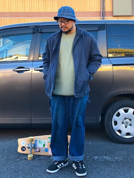 「Eddie Bauer（エディーバウアー）のアイテム（ニット/セーター）」を使った、Cokky さん（メンズ・178cm）の冬コーディネート