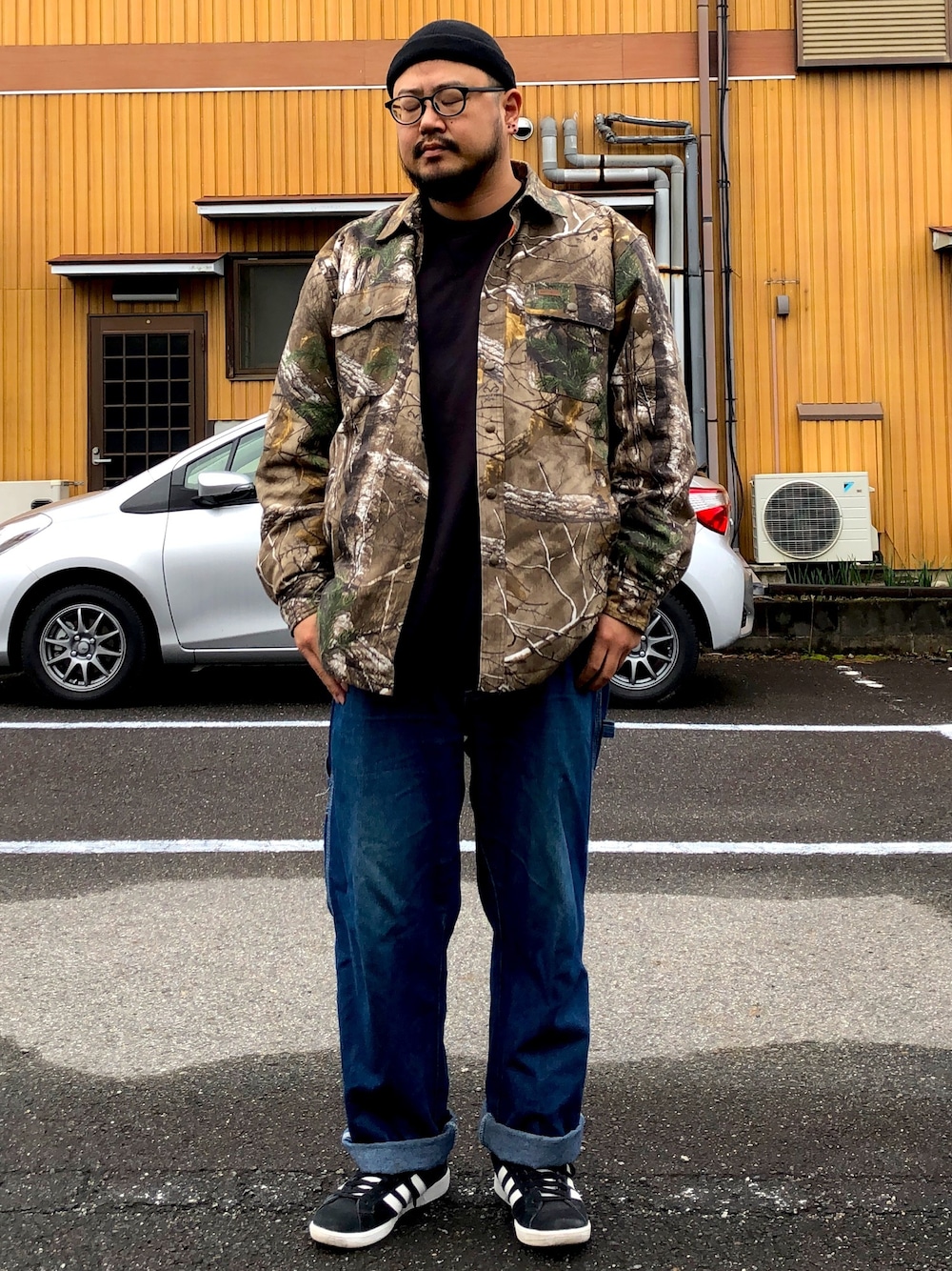 Dickiesのアイテムを使った「リアルツリーカモ」のメンズ人気