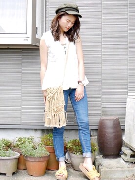 「アイテム（キャスケット、グリーン系）」を使った、田中日菜さん（レディース・161cm）の夏コーディネート