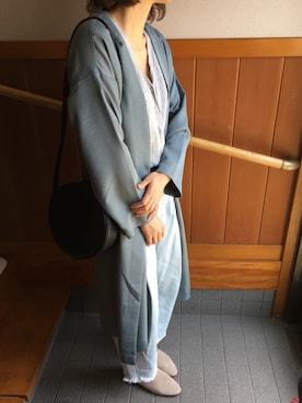 「OSMOSIS（オズモーシス）のアイテム（その他アウター）」を使った、mikkoさん（レディース・158cm）の春コーディネート