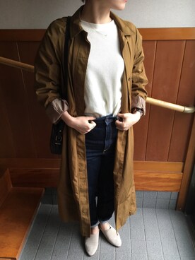「OSMOSIS（オズモーシス）のアイテム（ステンカラーコート）」を使った、mikkoさん（レディース・158cm）の春コーディネート