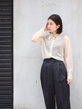 「シースルー」｜「アイテム（チノパンツ）」を使った、akanemiuraさん（レディース・155cm）の秋コーディネート