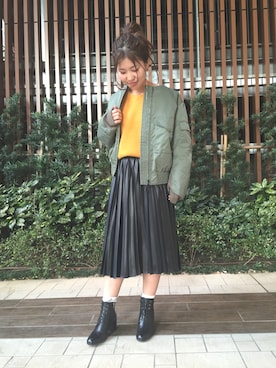 「URBAN RESEARCH ROSSO WOMEN（アーバンリサーチ　ロッソ）のアイテム（Skirt、ブラック系）」を使った、ADACHI YURIさん（レディース・163cm）の冬コーディネート