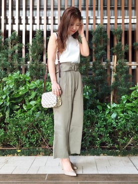 「URBAN RESEARCH ROSSO WOMEN（アーバンリサーチ　ロッソ）のROSSO エナメルパンプス（パンプス）」を使った、ADACHI YURIさん（レディース・163cm）の春コーディネート