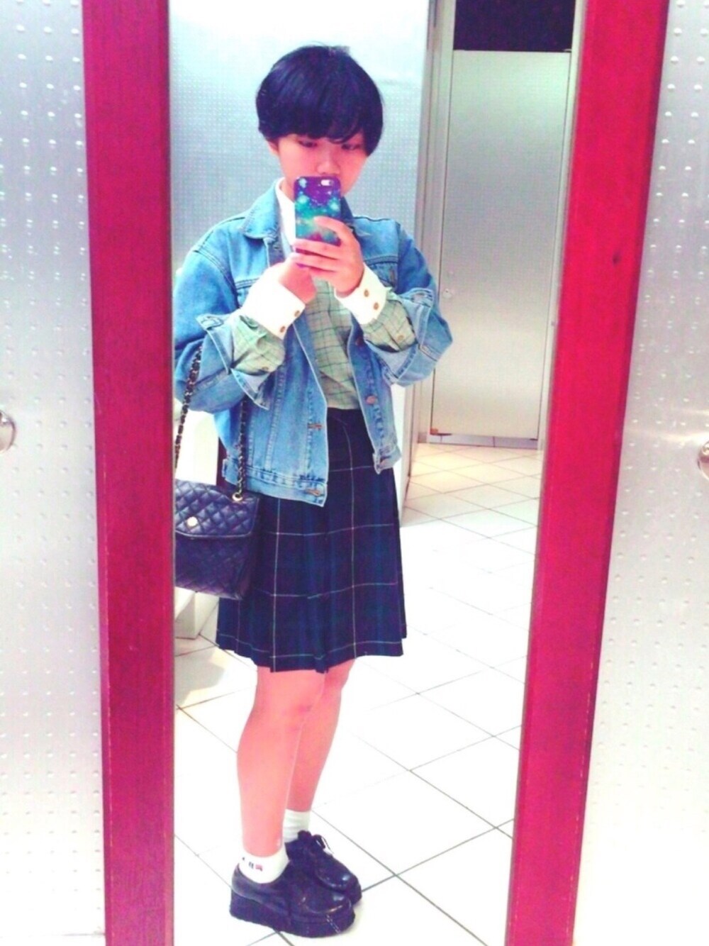 「おでかけ、サントニブンノイチ、古着、Vivienne Westwood、チェック、WEAR昭和部、春、デニム、ootd」｜「サントニブンノイチのアイテム（スカート、グリーン系）」を使った、kn.さん（レディース・158cm）の春コーディネートの1枚目の写真