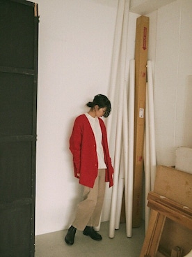 「アイテム（デニムパンツ、ベージュ系）」を使った、BLACKBYMOUSSY_staffさん（レディース・169cm）の秋コーディネート