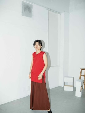 「アイテム（タンクトップ、レッド系）」を使った、BLACKBYMOUSSY_staffさん（レディース・155cm）の春コーディネート