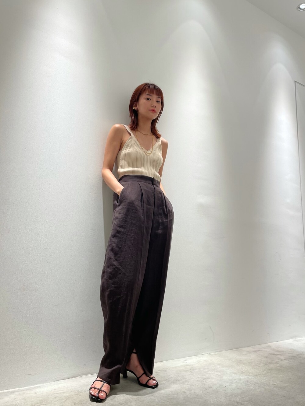 BLACK BY MOUSSY（ブラックバイマウジー）の「slit round pants