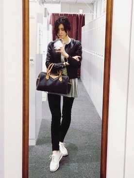 「Acne Studios（アクネストゥディオズ）のアイテム（ライダースジャケット）」を使った、Saraさん（レディース・159cm）の秋コーディネート