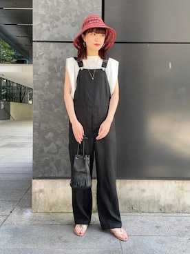 「Tシャツ/カットソー」｜「アイテム（サロペット/オーバーオール）」を使った、Miki Nakamuraさん（レディース・160cm）の夏コーディネート