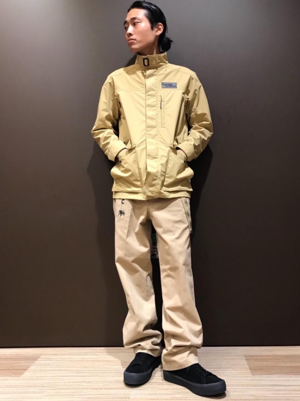 「スニーカー、ジャケット、カジュアル、ストリート、Hysteric Glamour、ワークパンツ、新作、ヒステリックグラマー、秋コーデ」｜「HYSTERIC GLAMOURのRAMONES/EAGLE HEAD テープベルト（ベルト、ベージュ系）」を使った、®️さん（メンズ・175cm）の秋コーディネートの1枚目の写真