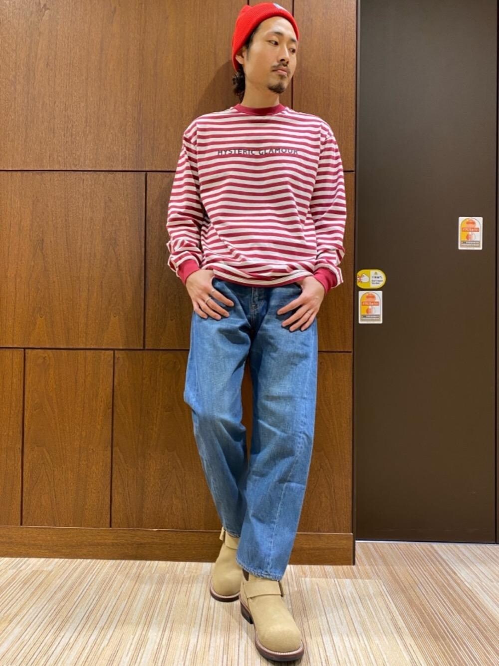 「ブーツ、ボーダー、ニットキャップ、エンジニアブーツ、Hysteric Glamour、カジュアルコーデ、ヒステリックグラマー、でにむ、春こーで、ロンt」｜「HYSTERIC GLAMOURのサイドゴア エンジニアブーツ（ブーツ、ベージュ系）」を使った、®️さん（メンズ・177cm）の春コーディネートの1枚目の写真
