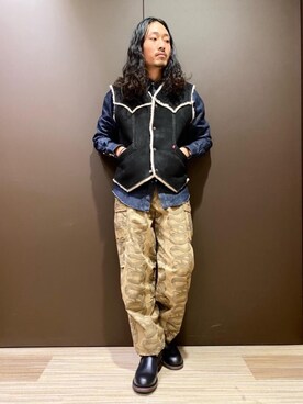 「シャツ 」｜「アイテム（ブーツ）」を使った、®️さん（メンズ・176cm）の冬コーディネート