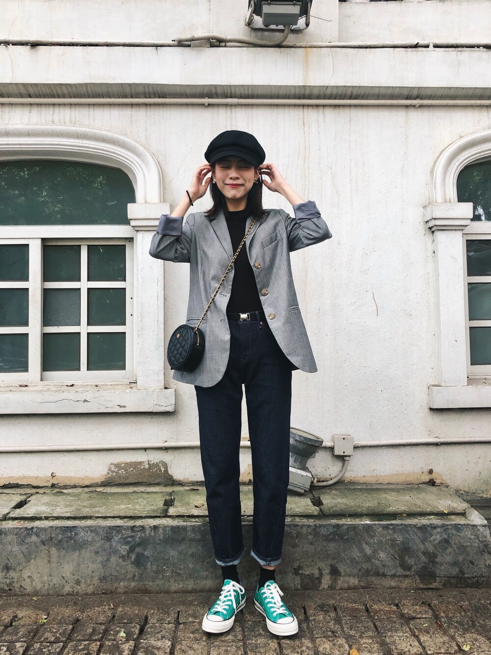 「Levi'sのアイテム（デニムパンツ、ブルー系）」を使った、ooahzさん（レディース・166cm）の春コーディネートの1枚目の写真