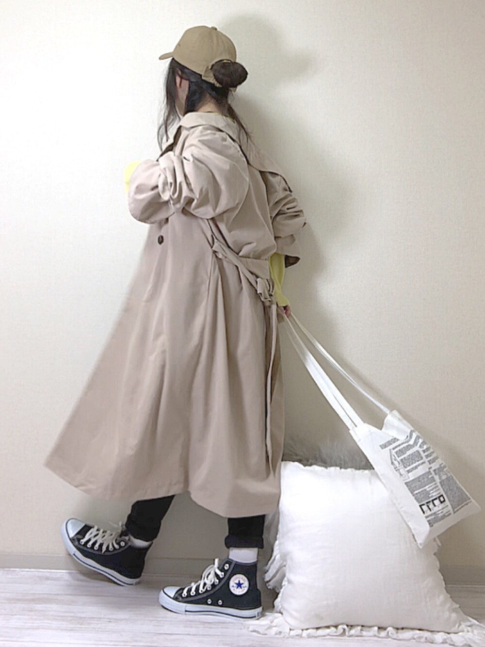 「chacocloset、NOLLEY'S、ノーリーズ、竹下玲奈、ノーリーズマガジン、ニット、トレンチコート、カジュアルコーデ、春コーデ、ボリューム袖」｜「recaのキャンディスリーブ トレンチコート 2019S/S（トレンチコート、ベージュ系）」を使った、norimamiさん（レディース・160cm）の春コーディネートの1枚目の写真