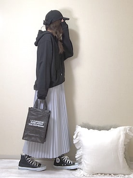 「Chaco closet（チャコ クローゼット）のアソートプリーツ Aラインウエストゴムロングスカート[チェック 小花柄 ダルメシアン コーデュロイ サテン シアー 無地]（スカート）」を使った、norimamiさん（レディース・160cm）の春コーディネート