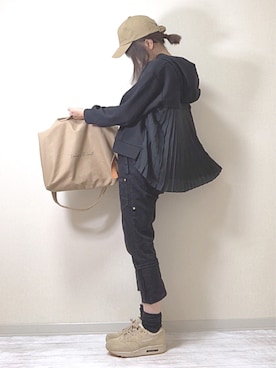 「LIPSTAR（リップスター）のバックシフォンプリーツパーカー（パーカー）」を使った、norimamiさん（レディース・160cm）の秋コーディネート