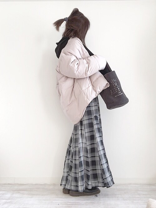 norimami使用「Chaco closet（サイドスリット裏毛ワイドパーカー）」的時尚穿搭