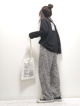 「TODAYFUL（トゥデイフル）のVintageプリントトートバッグ（トートバッグ）」を使った、norimamiさん（レディース・160cm）の秋コーディネート