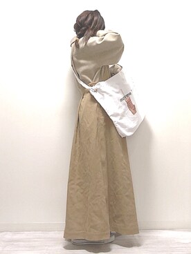 「sakishimatokyo（サキシマトーキョー）のアイテム（ジャンパースカート）」を使った、norimamiさん（レディース・160cm）の秋コーディネート
