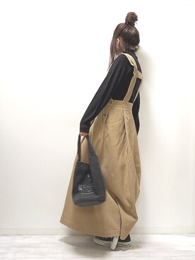 「sakishimatokyo（サキシマトーキョー）のアイテム（ジャンパースカート）」を使った、norimamiさん（レディース・160cm）の秋コーディネート