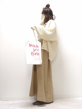 「sakishimatokyo（サキシマトーキョー）のアイテム（ジャンパースカート）」を使った、norimamiさん（レディース・160cm）の冬コーディネート