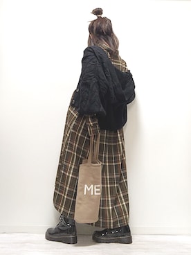 「Factor=（ファクターイコール）のアイテム（バッグ）」を使った、norimamiさん（レディース・160cm）の冬コーディネート