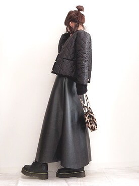 「ISOOK（アイスー）のアイテム（スカート）」を使った、norimamiさん（レディース・160cm）の冬コーディネート