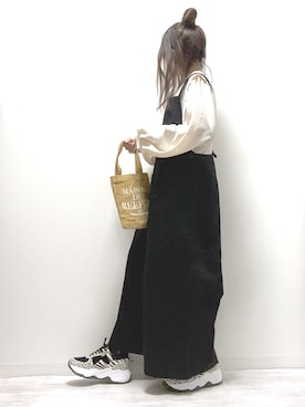 「sakishimatokyo（サキシマトーキョー）のアイテム（ソックス/靴下）」を使った、norimamiさん（レディース・160cm）の冬コーディネート
