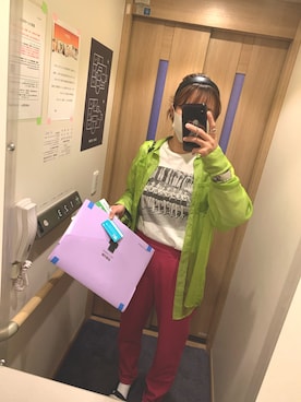 「アイテム（バングル/リストバンド）」を使った、hjktさん（レディース・151cm）の春コーディネート