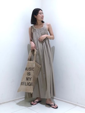 「TKEES（ティキーズ）のアイテム」を使った、haruhiさん（レディース・157cm）の春コーディネート